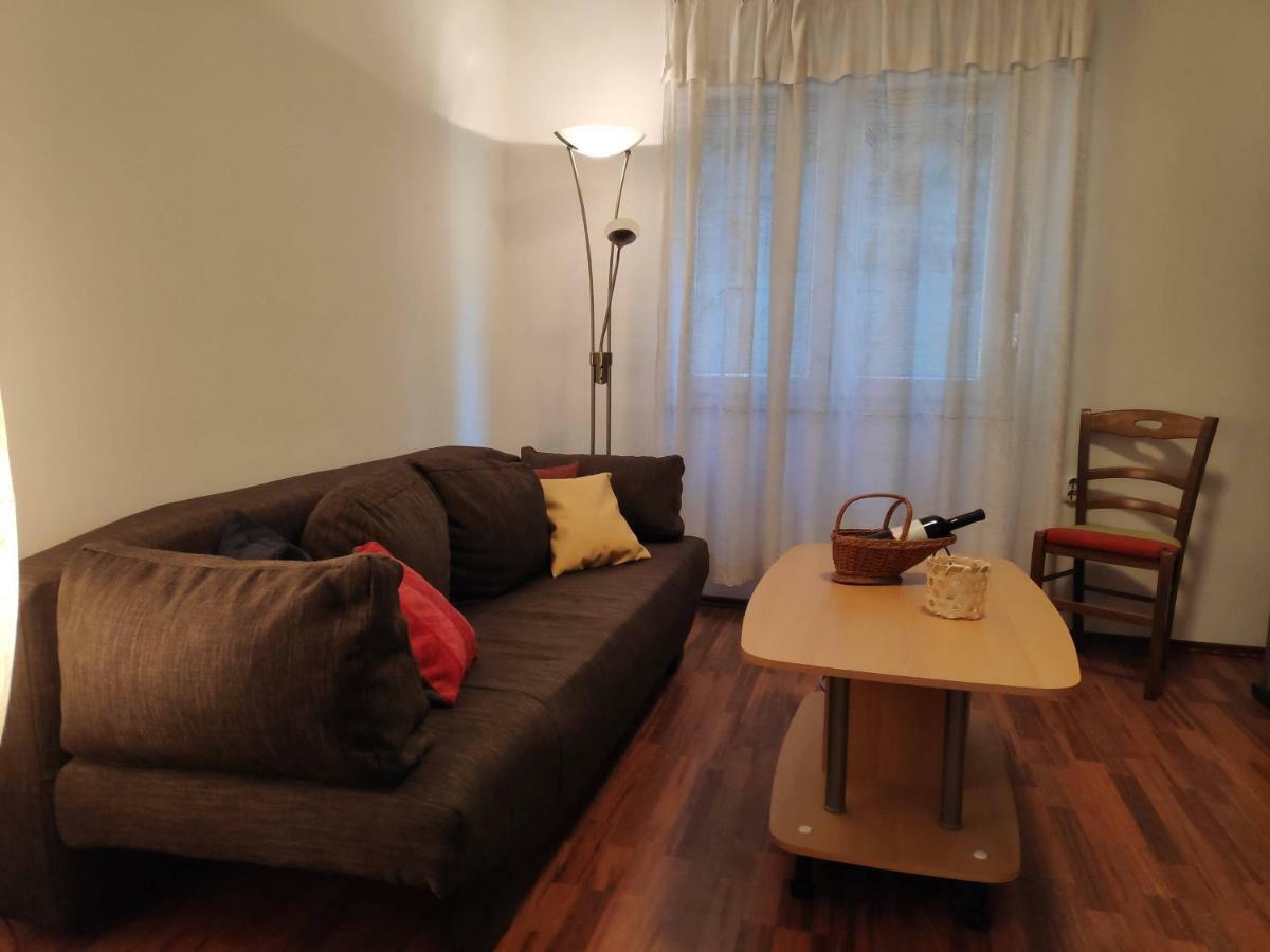 Vongola Appartement Rijeka Buitenkant foto